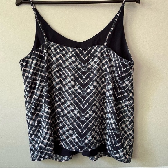 Banana Republic camisole - Picture 2 of 7